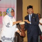Walikota Jayapura Benhur Tomi Mano bersama Ketua Panitia Evarukdijat saat membuka Focus Group Discusion (FGD)yang digelar Forum Jurnalis Perempuan Indonesia (FJPI) Provinsi Papua.