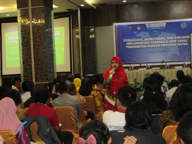 sosialisasi, implementasi dan evaluasi gerakan nasional non tunai