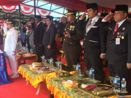 Bupati Keerom Muh. Markum, SH, MH, MM saat menjadi inspektur upacara HUT Kemerdekaan RI ke 73 Tahun tingkat Kabupaten Keerom