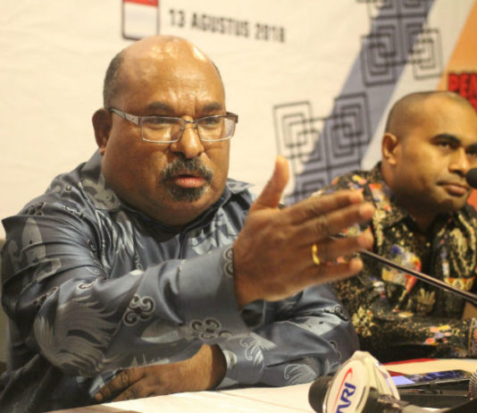 Gubernur Papua terpilih periode 2018-2023, Lukas Enembe, S.IP MH