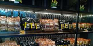 Papua Arabica Coffee yang tampil menonjol di salah satu kafe di Kota Jayapura