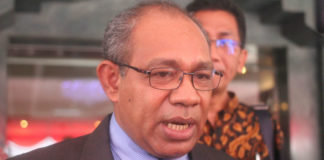 Caption : Ketua Komisi III DPR Papua, Carolus Bolly, SE MM. Foto : PIet Balubun/PapuaSatu.com