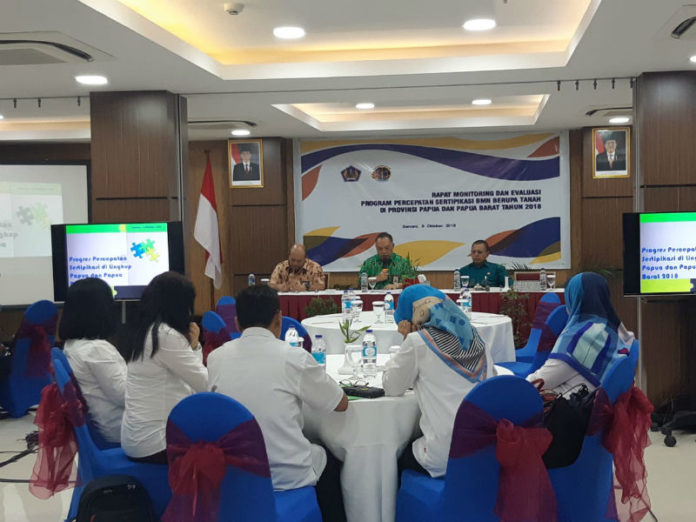 Caption : Terlihat suasana saat jalannya rapat percepatan BMN Papua dan Papua Barat, di Hotel Horex Sentani, Selasa (9/10/2018) pagi. Foto : Ist/PapuaSatu.com