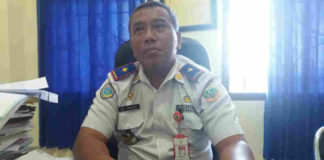 Caption : Kepala Dinas Perhubungan Kabupaten Keerom Drs. Irwan,M.MT