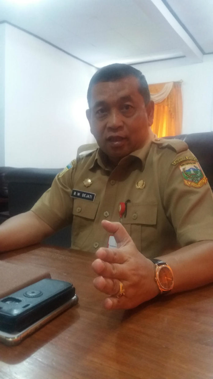 Caption : Sekda Keerom Drs. Blasius Waluyo Sejati, MM