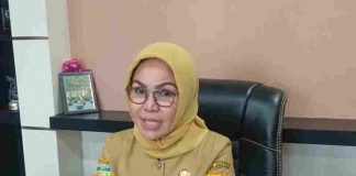 Kepala Dinas Kependudukan dan Pencatatan Sipil (Dukcapil) Kota Jayapura, Merlan Uloli