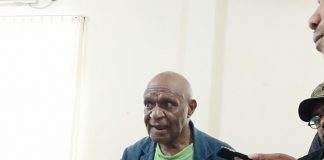 Caption : Ketua Sinode Kingmi Papua Pdt