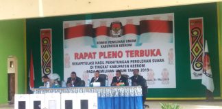 Caption: Suasana rapat pleno terbuka rekapitulasi hasil perhitungan tingkat Kabupaten Keerom yang diselenggarakan oleh KPU Keerom, di Gedung Pramuka Swakarsa, Jum’at (3/5/2019).