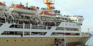 Kapal milik PT Pelni saat sandar di Pelabuhan Laut Jayapura