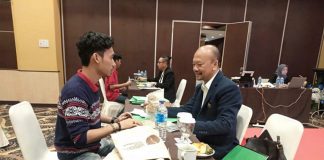 Risky Winafra saat diuji oleh Ketua LSP Kopi Indonesia