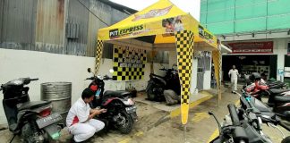 Booth Express AHASS Astra Motor Tanah Hitam untuk memberi pelayanan bebas antri