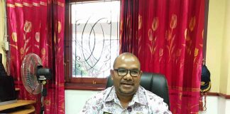 Kepala Dinas Perindustrian, Perdagangan, Koperasi dan UKM (Disperindagkop) Kota Jayapura, Robert L. N. Awi