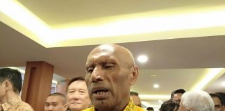 Wali Kota Jayapura, Dr. Benhur Tomi Mano, MM