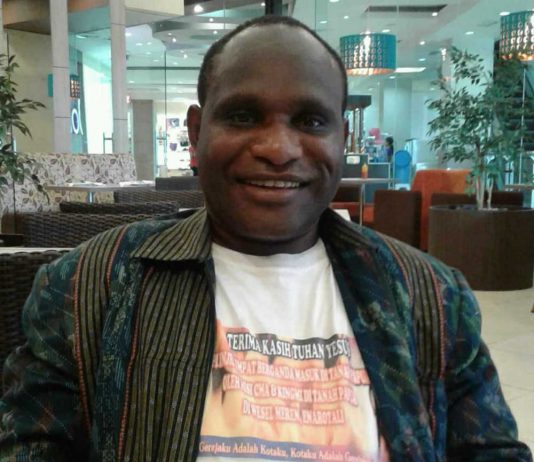 Petrus Badokapa S.Th,
