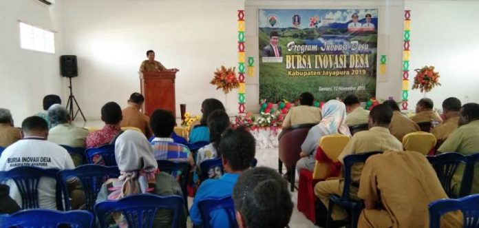 Caption : Wakil Bupati Jayapura, Giri Wijayantoro ketika memberikan sambutan di Sentani, Selasa (12/11/2019) siang. Foto : Tinus Yigibalom/PapuaSatu.comBURSA Caption : Wakil Bupati Jayapura, Giri Wijayantoro ketika memberikan sambutan di Sentani, Selasa (12/11/2019) siang. Foto : Tinus Yigibalom/PapuaSatu.com