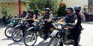 Personil Unit Dalmas Polres Jayawijaya yang siap melaksanakan patroli menggunakan roda dua di seputaran Kota Wamena, Kamis (7/5/20)