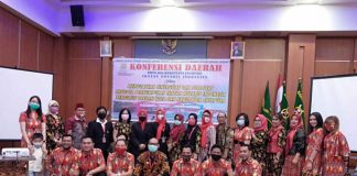 Caption : Foto Ketua Ikatan Notaris Indonesia (INI) Kabupaten Jayapura, saat foto bersama usai pemilihan pengurus tingkat daerah Kota dan Kabupaten Jayapura, yang digelar di Hotel Horizon Kotaraja, Sabtu (29/08/2020).
