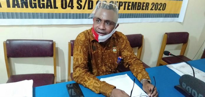 Ketua KPU Waropen Aleksander Wopari