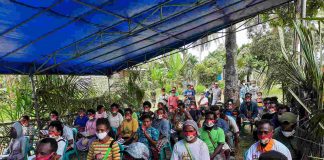 Caption : Sejumlah perwakilan masyarakat pegunungan Bintang di Kabupaten Keerom, saat menghadiri kampanye terbatas pasangan calon Bupati dan Wakil Bupati, Muh Markum-Malensius Musui, di KampungAsiaman, Rabu (30/09/2020)
