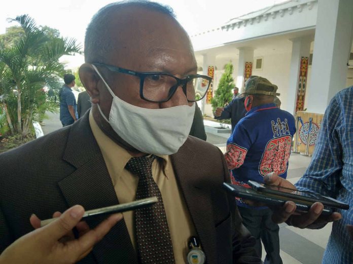 Ketua Harian Satgas Covid-19 Papua, Willem Manderi