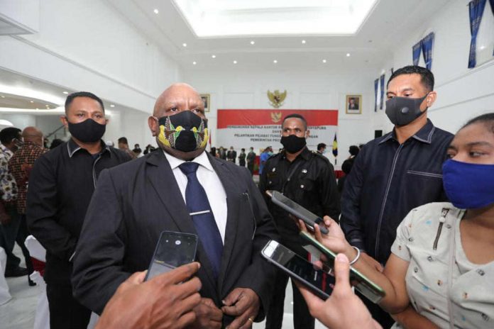 Wakil Gubernur Papua Klemen Tinal