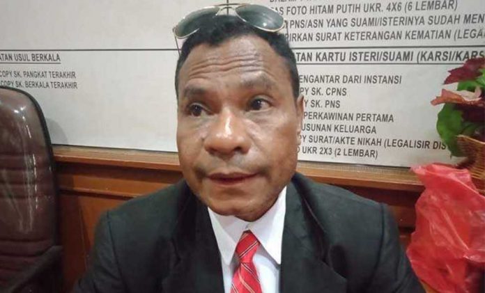 Ketua Komisi A DPRD Kabupaten Jayapura, Hermes Felle
