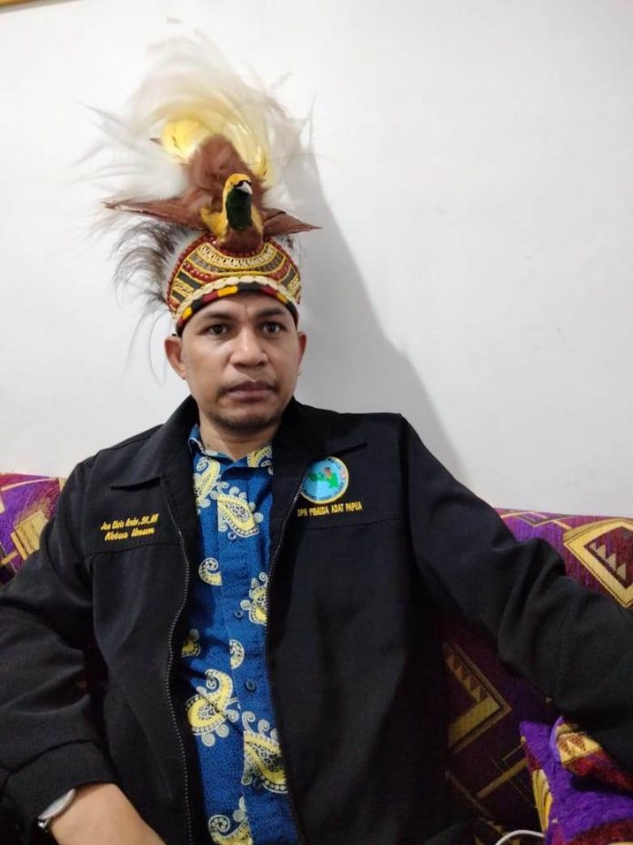 Ketua Umum Pemuda Adat Papua Yan Christian Arebo