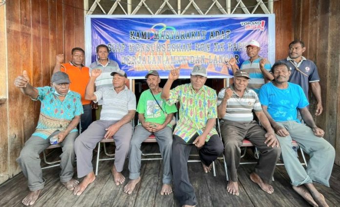 Sejumlah masyarakat adat di Sentani, Kabupaten Jayapura saat memberi dukungan untuk sukses PON XX Papua 2021 Sejumlah masyarakat adat di Sentani, Kabupaten Jayapura saat memberi dukungan untuk sukses PON XX Papua 2021