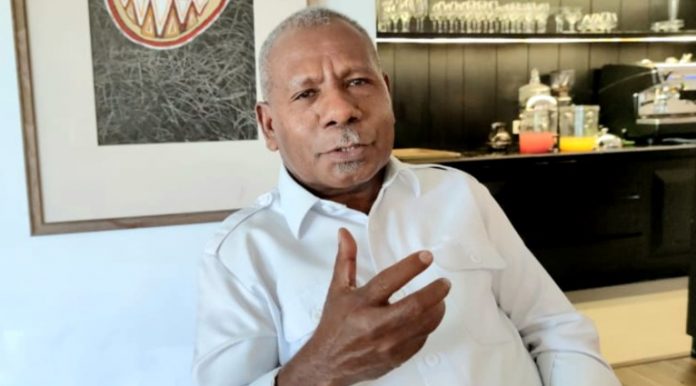 Bupati Jayapura Mathius Awoitauw