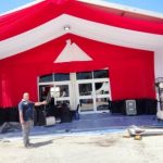 Tempat stop over yang dibangun di halaman parkir Stadion Barnabas Youwe sebagai tepat penerimaan kontingen PON XX Papua 2021 yang datang di Cluster Kabupaten Jayapura