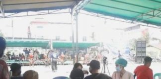 Vaksinasi presisi Polrs Jayapura bersama HKJM Kabupate Jayapura yang dihibur kesenian kuda lumping