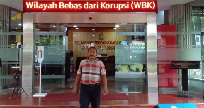 Penggiat Anti Korupsi Provinsi Papua, Rafael Ambrauw Penggiat Anti Korupsi Provinsi Papua, Rafael Ambrauw