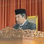 Wakil Bupati Giri Wijayantoro saat menyampaikan pidato pengantar pada penyerahan Raperda mengenai Laporan Keuangan Pemerintah Daerah (LKPD) kepada DPRD Kabupaten Jayapura, Jumat (3/6/22)
