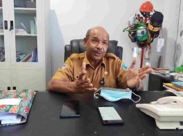 Caption : Dereck Ampnir, Kepala BPBD Provinsi Papua Barat. Foto : Free/PapuaSatu.com