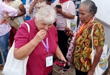 Ada Perwakilan Perempuan Adat Kerajaan Inggris Hadiri sarasehan di Kampung Dondai, Ini Kesannya Lizabet, Perempuan Adat dari Inggris