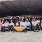 Caption : Tampah Masyarakat dan sejumlah pengurus partai Perindo saat menghadiri deklrasi di Kampung Wouma Bawah, Senin (22/01/2024)