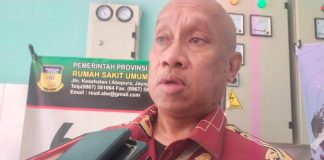 Pj Bupati Sarmi Markus Mansnembra