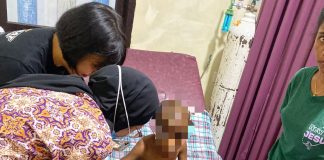 Caption : Terlihat salah satu korban aniaya oleh pasutri, yang saat ini sedang dirawat di RS Bhayangkara Polda Papua.