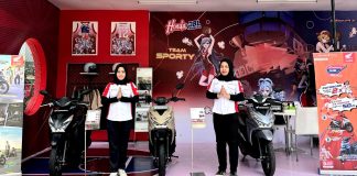 Tiga unit All New Honda Beat Series yang tampil memukau di special booth Honda pada ajang Honda DBL Series 2024/2025 di GOR Cenderawasih