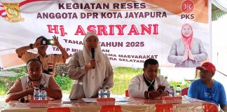 Caption : Anggota Komisi D DPR Kota Jayapura yang juga sebagai Ketua Fraksi PKS, saat menggelar Reses I di Hamadi Rawa I Kelurahan Argapura, Distrik Jayapura Selatan.