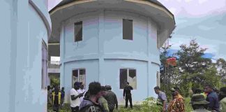 Caption : Bupati dan Wakil Bupati Tolikara Terpilih Periode 2025-2030, Willem Wandik S.Sos-Yotam R Wonda SH.M.Si, saat melakukan sidak di rumah Jabatan Bupati dan Wakil Bupati.