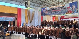 Pelantikan pengurus Forum Silaturahmi Paguyuban Jawa (Sipaja) Papua periode 2025–2030 oleh Gubernur Papua Matius D. Fakhiri, yang diwakili Staf Ahli Bidang Pengembangan Masyarakat Adat dan Kebudayaan, Mathias B. Mano, di PTC Entrop, Minggu (30/11)