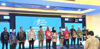 Pelantikan pengurus AMSI Tanah Papua Periode 2024-2028