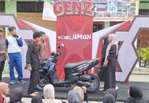 Edukasi #Cari_Aman di Pesantren Kilat SMAN 2 Jayapura