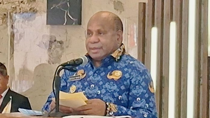 Gubernur Papua, Mathius Fakhiri