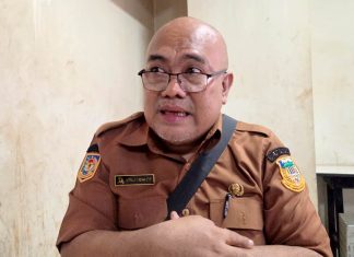 Plt Kepala Dinas PUPR-PKPP Provinsi Papua, Natirmalus D. Renyaan