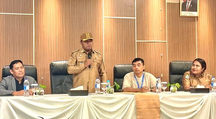 Wakil Bupati Jayapura, Haris R. Yocku, SH., SAAT memberi sambutan pada pembukaan ToT PLA, Senin (18/5/26)