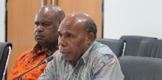 Kepala Dinas Olahraga dan Pemuda Papua, Laurens Wantik