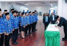 Pelantikan 16 pejabat baru di lingkup Pemerintah Provinsi Papua oleh Gubernur Papua, Mathius D. Fakhiri