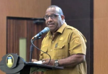 Asisten I Setda Papua, Yohanes Walilo saat menyampaikan sambutan pada Job Fair Papua 2026